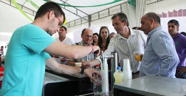 TribunadeAvila's tweet photo. La inauguración de las casetas dan el pistoletazo de salida a las Fiestas de Verano
http://t.co/pC7X56fCdj http://t.co/MxNjtROrbv