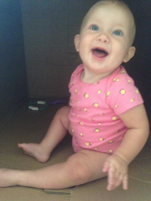 lacey_travis's tweet photo. Cheap entertainment! 👍 http://t.co/nil421tpPt