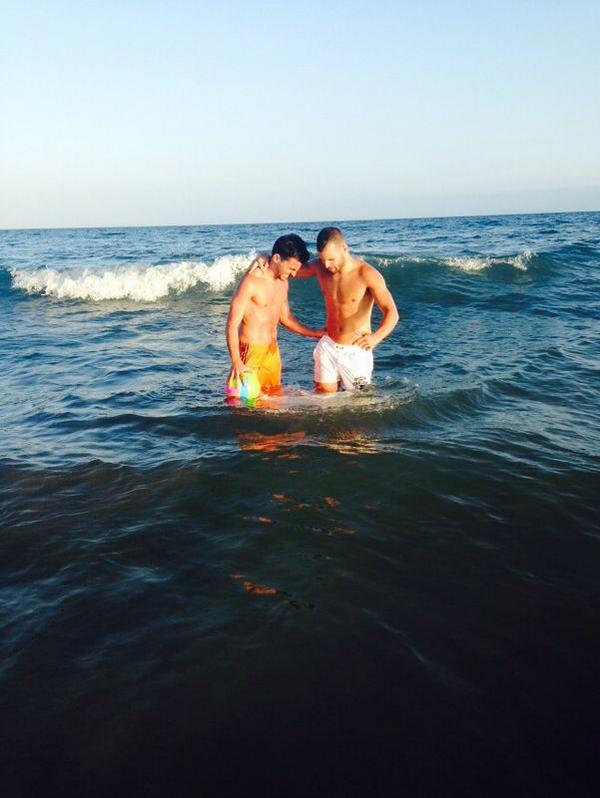 JeseRodriguez10's tweet photo. Buena sesión de arena y agua en mi tierra gracias a todos por el apoyo!! http://t.co/XqFxCMgBJn