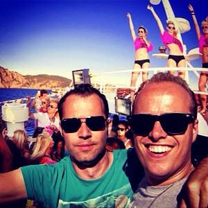 Geitenbreier's tweet photo. #538zomer I love this summer! But Tomorrowland would be the cherry on top! http://t.co/PBik8k0ISE