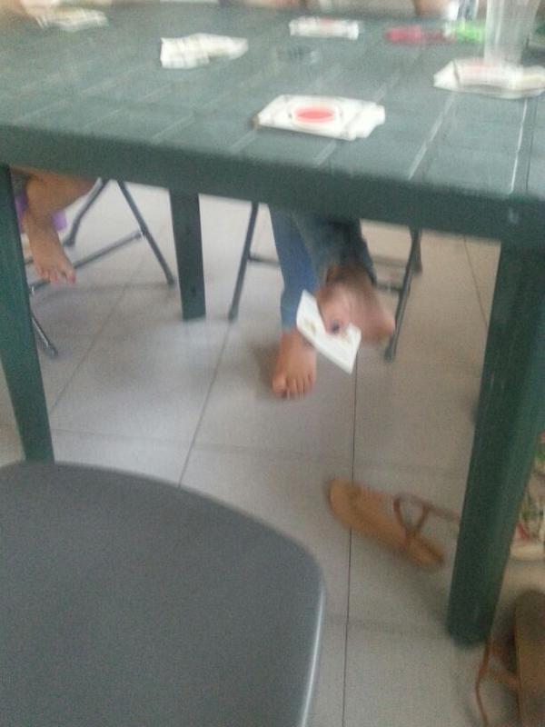 Rebeca7296's tweet photo. Las mejores trampas solo con @MiriiRamos  jajajajajajajajaj #Culooo http://t.co/svO17DPx9v