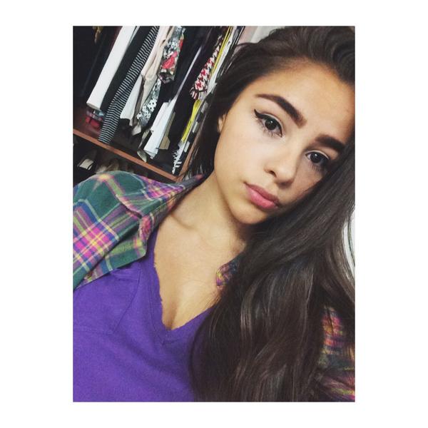 AlwaysForMahone's tweet image. “@cerealgrier: QUOTE THIS WITH A SELFIE FOR A SHIP AND I'LL PICK ONE OF YOU TO BE MY #WCW😘”