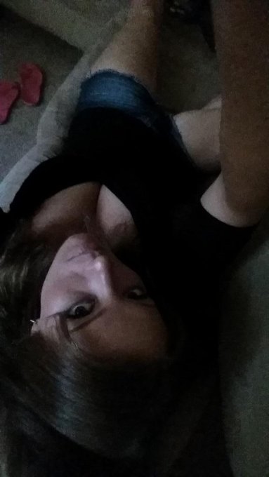 Chillaxing in LA!!! http://t.co/LrDDmj7CFY<a href="/tag/badphotobomb"class="tags"><span>#badphotobomb</span></a>