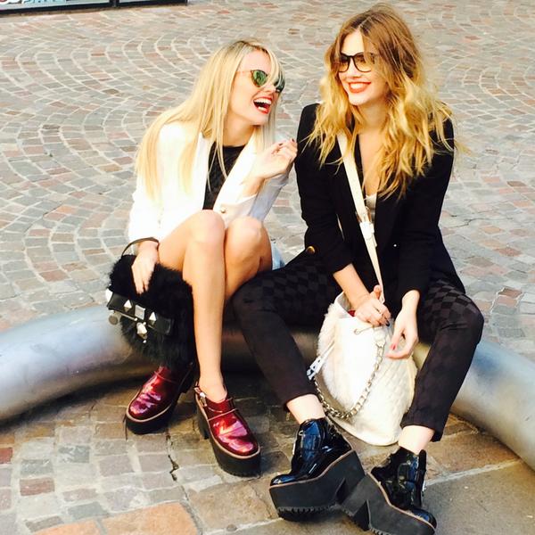 Mel_Lezcano's tweet photo. “@stephaniedemner: Working w' @Mel_Lezcano for @cloetas ✌️ http://t.co/QysfpzOTgk” amigas x siempre! ❤️❤️
