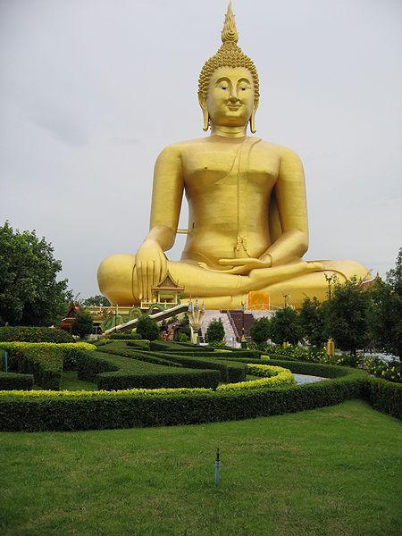 ThailandInsider's tweet photo. #ThaiTrivia Where is the Grand Buddha, the tallest Buddha in Thailand? http://t.co/wfkPc7GwVl