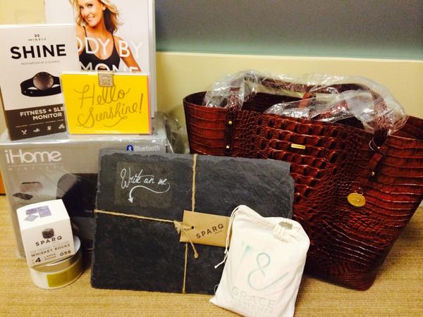 TheTalkCBS's tweet photo. Be sure to follow @CBSDaytime to find out how to enter to win a #CBSGiftBag! Rules: http://t.co/QkzH1Vet8x Prize: http://t.co/9xxbtLmmaZ !!