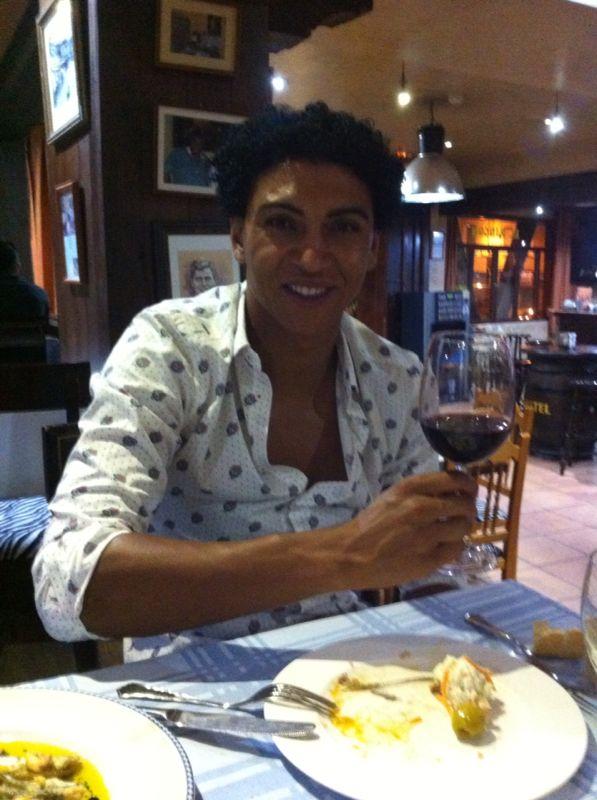 ivanzesono's tweet photo. Disfrutando de mi ultima cena en madrid gran compañia !!! http://t.co/Nc0dQSEK1y