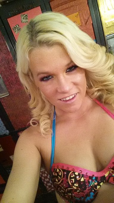 Pink pony http://t.co/qh2StkCRfp