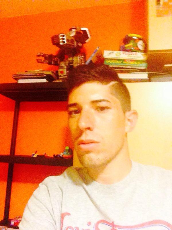 Fran_Ureta80's tweet photo. Nuevo look Atrevido!! http://t.co/YuIQ7yle9g