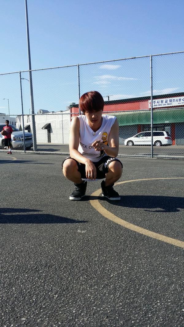 BTS_twt's tweet image. 아미여러분들~ 400일!
방탄과 함께 오래오래 같이있어줘서 너무고마워요ㅠㅠ 더 긴시간 함께합시다
내가지켜보고있다