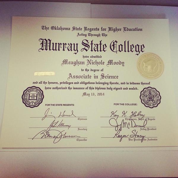 skippy1617's tweet image. So excited that I finally got my diploma! :) #CumLaude #PhiThetaKappa #AssociateInScience #AgricultureDegree #MSCOK