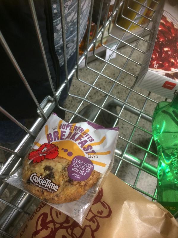 undercherry's tweet image. @NZBlackBox Early start tomorrow...CookieTime breakfast Cookie is the way forward!
