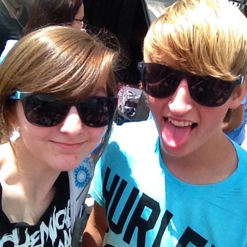 _osimps_'s tweet photo. @weekendclassic were hella good today at warped tour! I hope to hear a lot from them in the future. :) http://t.co/IRYPxovo9R
