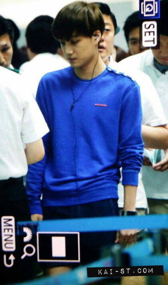 BstXXD_CUAAd0Ut.jpg:large