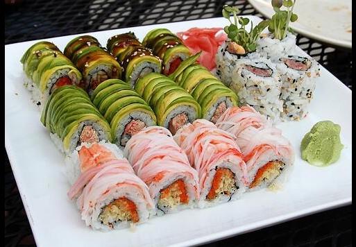healthcoach3's tweet photo. i love Sushi http://t.co/pGKyw9F1r5