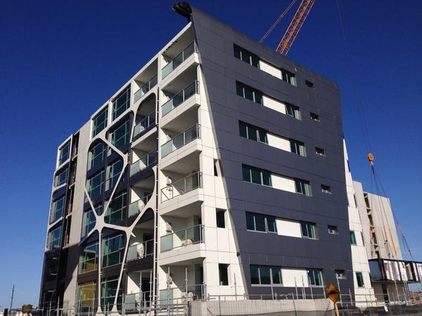 ArgyrouM's tweet photo. Check out out latest building being installed in Perth. The best so far this is day 4 http://t.co/LdhdVIHSqA