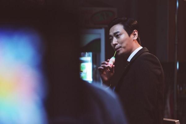 goodfriends2014's tweet photo. "요구르트 먹는 모습까지 섹시?!" #좋은친구들 에서 물오른 연기력을 선보인 마성의 매력 #주지훈 팔색조 연기 담은 미공개 스틸 공개:D 더 보고싶다면 여기로~ GO▶ http://t.co/zsL8AOjyjL http://t.co/eGsS1m81DO