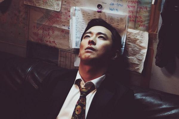 "요구르트 먹는 모습까지 섹시?!" #좋은친구들 에서 물오른 연기력을 선보인 마성의 매력 #주지훈 팔색조 연기 담은 미공개 스틸 공개:D 더 보고싶다면 여기로~ GO▶ goo.gl/wTOJkO
