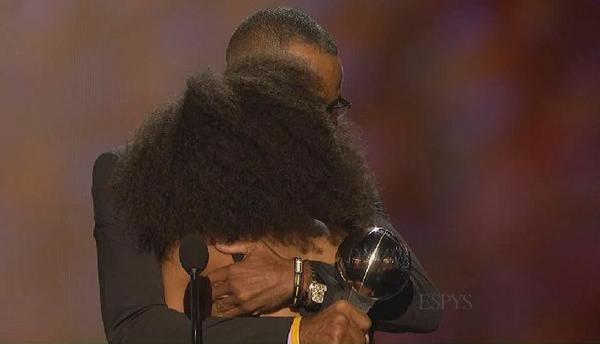 SportsCenter's tweet photo. Thank you, @StuartScott . #DontEverGiveUp http://t.co/BWhorNKGTw