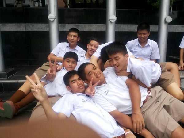 PUTCEOAF's tweet image. รู้สึกนิ้วก้อยจะกระดก