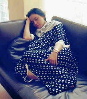 mynameisrossa's tweet photo. Mamaku foto pas di RS kemaren,tnyata aku lg tidurpun kayak org mikir katanya.hiks.. *pukpukoca http://t.co/zEYmtzhnIn