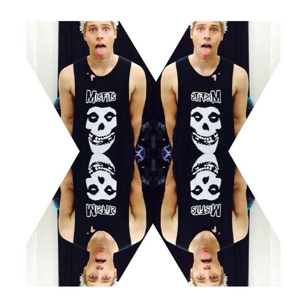 Fran20VC's tweet photo. I love you❤️ @Luke5SOS http://t.co/VuwgPHvcet