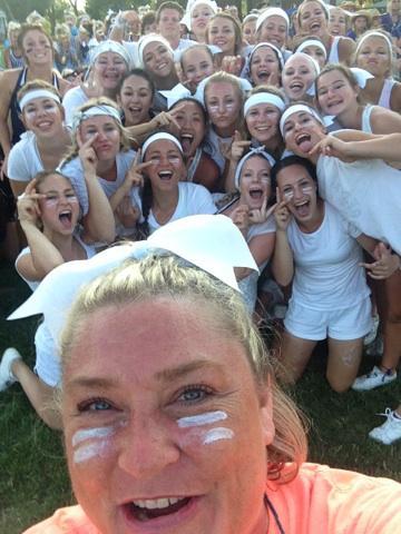 shaundapq's tweet image. Love those SHS cheerleaders that make me laugh at myself!!! #stillbasic