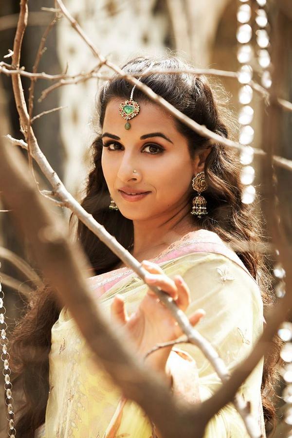 #BobbyJasoos will surely make you happier than you've felt in ages! Get your tickets now- bit.ly/BobbyJasoos-Bo…