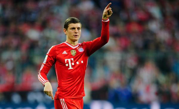 Bundesliga_EN's tweet photo. Munich to Madrid!

@FCBayernEN confirm @ToniKroos's move to La Liga's Real Madrid http://t.co/F8nLM3bwKH