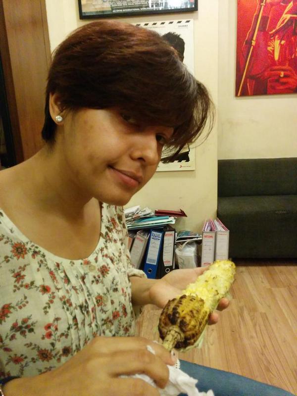 VishalDadlani's tweet photo. @jiteshpillaai Come by the studio!! It's a festival! @SunidhiChauhan5 has joined in too! @ShekharRavjiani http://t.co/8wCggFj7tp