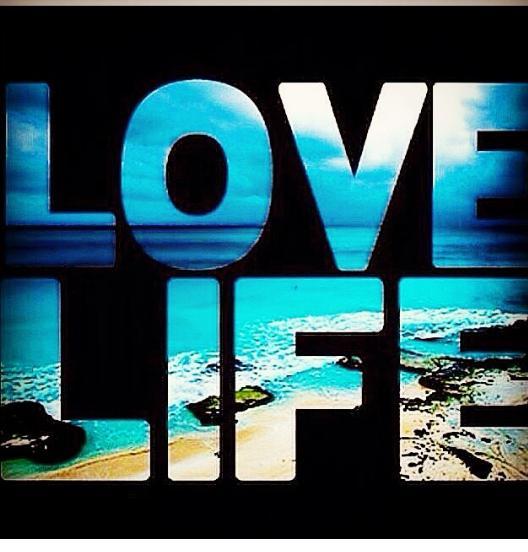 AngelFaceMedia's tweet image. Love your life and live your life #PositiveVibes #PositiveVibesMovement #livinglifeandlovingit