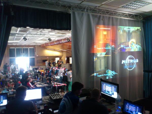 BarcraftLille's tweet photo. Que de souvenirs :) http://t.co/tahHxom9zt