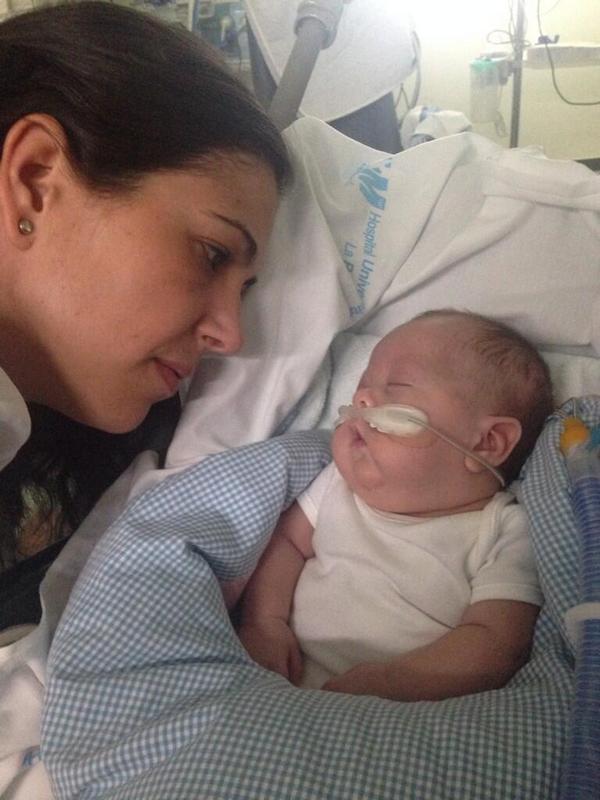 mariapi_31's tweet photo. @bpinedotex no hay amor mas grande y mas puro que el de una madre por su hijo.Sobran las palabras... #rezoafernando http://t.co/m2TaGbV2PX