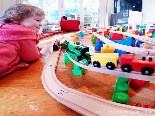 ProjTrainTracks's tweet photo. Our week 39 train set layout #toytrains #trainsets #trainlayout #ikea #toys #fun #awesome http://t.co/yVCAXzNvYp