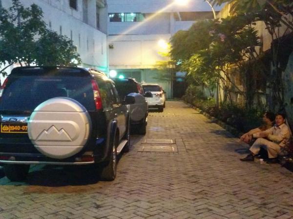 Dikasihtau parkir salah, malah disuruh marahin pengelola. Wong dia yang parkir..  <a href="/mentengsquare/">Menteng Square</a>