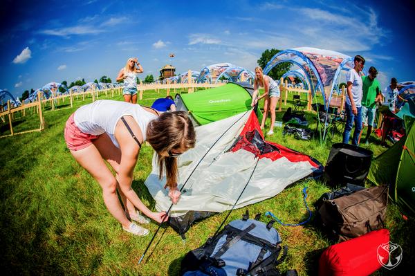 tomorrowland's tweet image. The gates to DreamVille have opened, the world is uniting to Celebrate the Madness… #tomorrowland