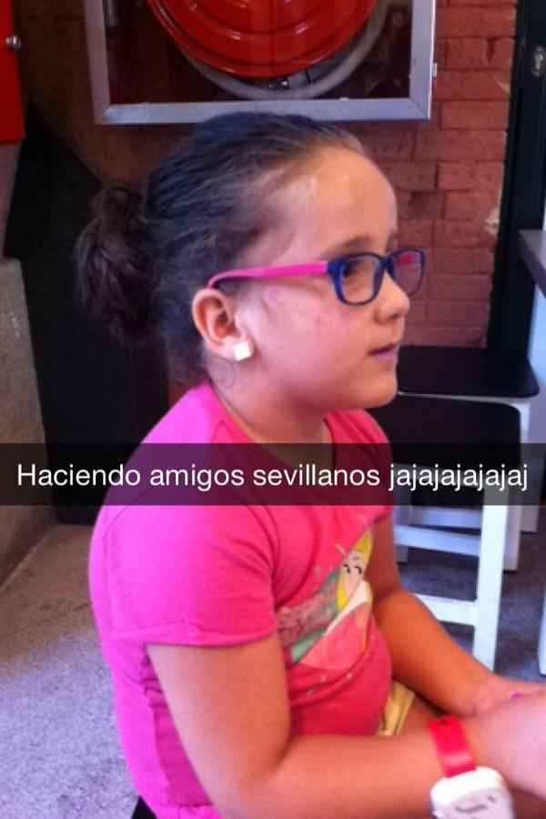 ana_madurga's tweet photo. "@begoartola96: #AlgarveFacts http://t.co/PLhNKgnWbb" tutuuu le hiciste foto?? Puta ama la niña! Jajajaja ♥