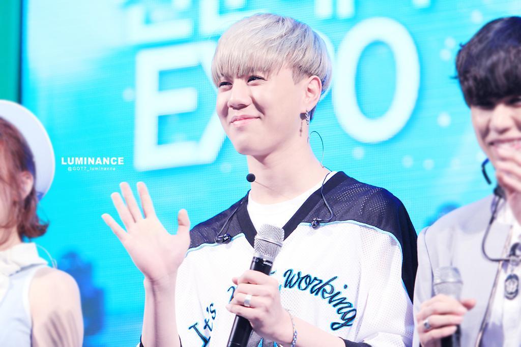 Bsw0_OoCAAAlK5X.jpg:large