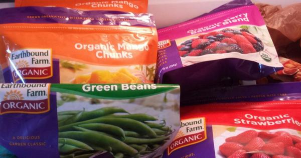 su_lu3's tweet photo. #organic #deliciousness @earthboundfarm products are taking over my freezer.&amp; I love it! #healthyliving #cleaneating http://t.co/CgElWPo1hh