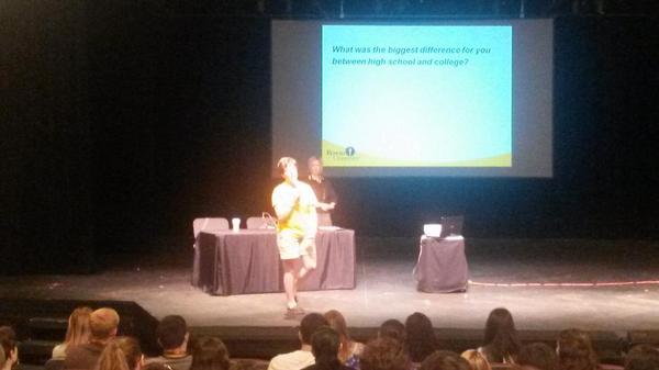 RowanOSLP's tweet image. One of our PROS, @LizDitzel, delivered a GREAT academic monologue about taking care of yourself.  #Rowan18