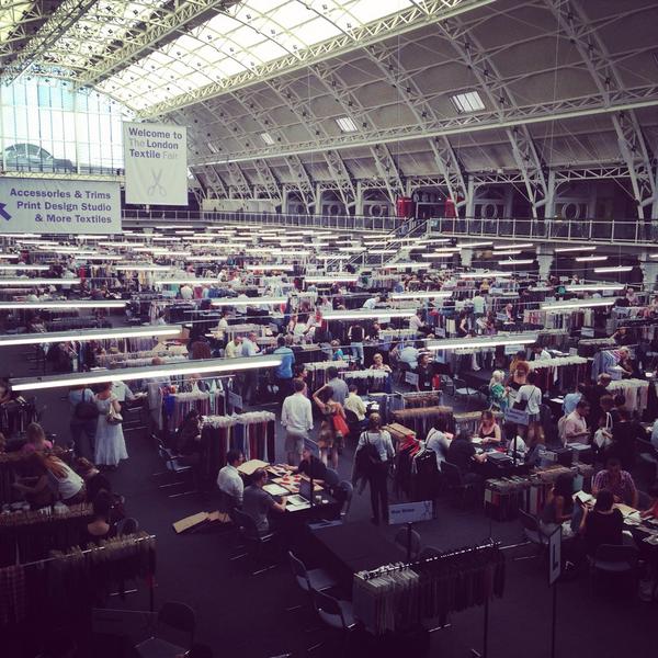 2InfinityLondon's tweet image. Welcome to the London Textiles Fair #london #londontextilefair #fashion #menswear