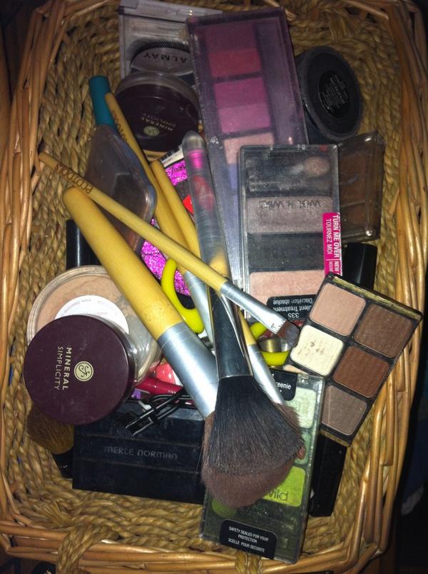 Shannon331's tweet photo. @kohls #kohlsbeautysweeps http://t.co/SABJGBYNib