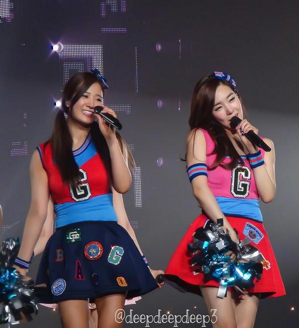 Deepdeepdeep D 14 Fany Smiling We Love You Tiffany Yulti Yoonfany Jeti Snsd 少女時代 During Gg 3rd Japan Tour Http T Co Icypyd6kjf