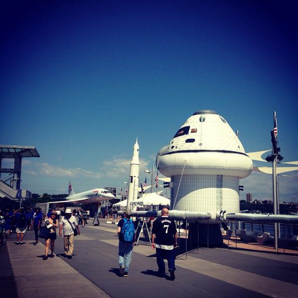 IntrepidMuseum's tweet image. Day 2 of #spacesciencefestival &amp;amp; @NASA is on site with displays &amp;amp; demos! #nextgiantleap bit.ly/1ljI8fu
