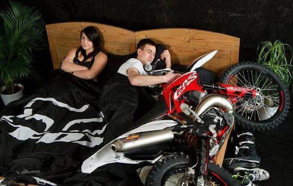 expomotonews's tweet photo. #AMiMeGustaDormir con mi moto.. http://t.co/fIYEWXj0jD