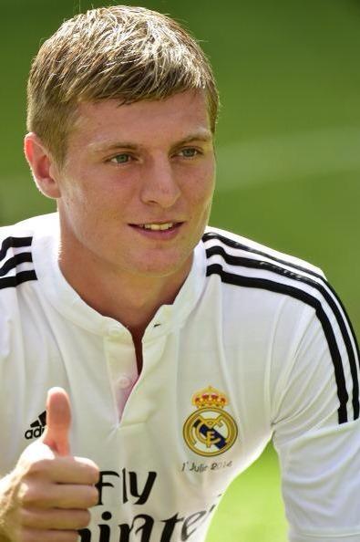 Official: Toni Kroos to Real Madrid - Page 10 BswrWM4IgAAq69P