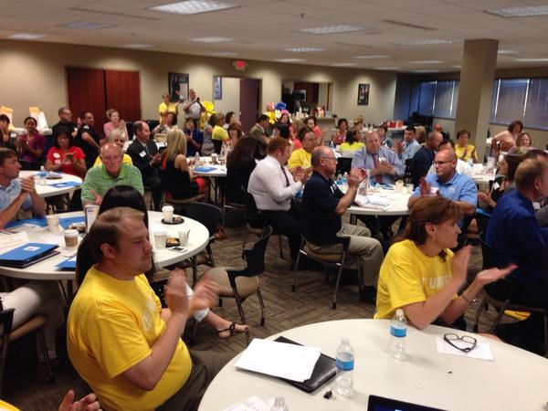 ntjuliesmith's tweet photo. About 90 attended United Way Pacesetter breakfast Thursday. #noplacelikehome http://t.co/GCpjp7iU5g
