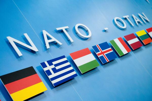 eko_avrasya's tweet photo. NATO, Türkiye ve Kıbrıs
NATO’nun geleceğe yönelik çalışması içinde...Makalenin devamı için: http://t.co/e4D8Viog0M http://t.co/2eSh4AaUzn