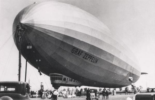 flyLAXairport's tweet image. Graf Zepplin, 1929: first airship to cross the Pacific, Tokyo--&amp;gt;LA in 80 hours. Now it takes &amp;lt;12 hrs. #TBT [PIC]:LAWA