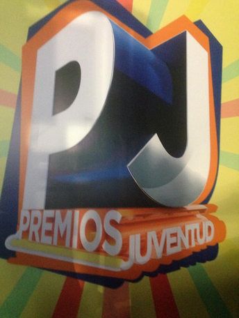 venevision's tweet photo. ¡Haz RT si hoy no te vas a perder a las mejores estrellas de la música latina en los #PremiosJuventud por Venevisión! http://t.co/xR3um8ibPh